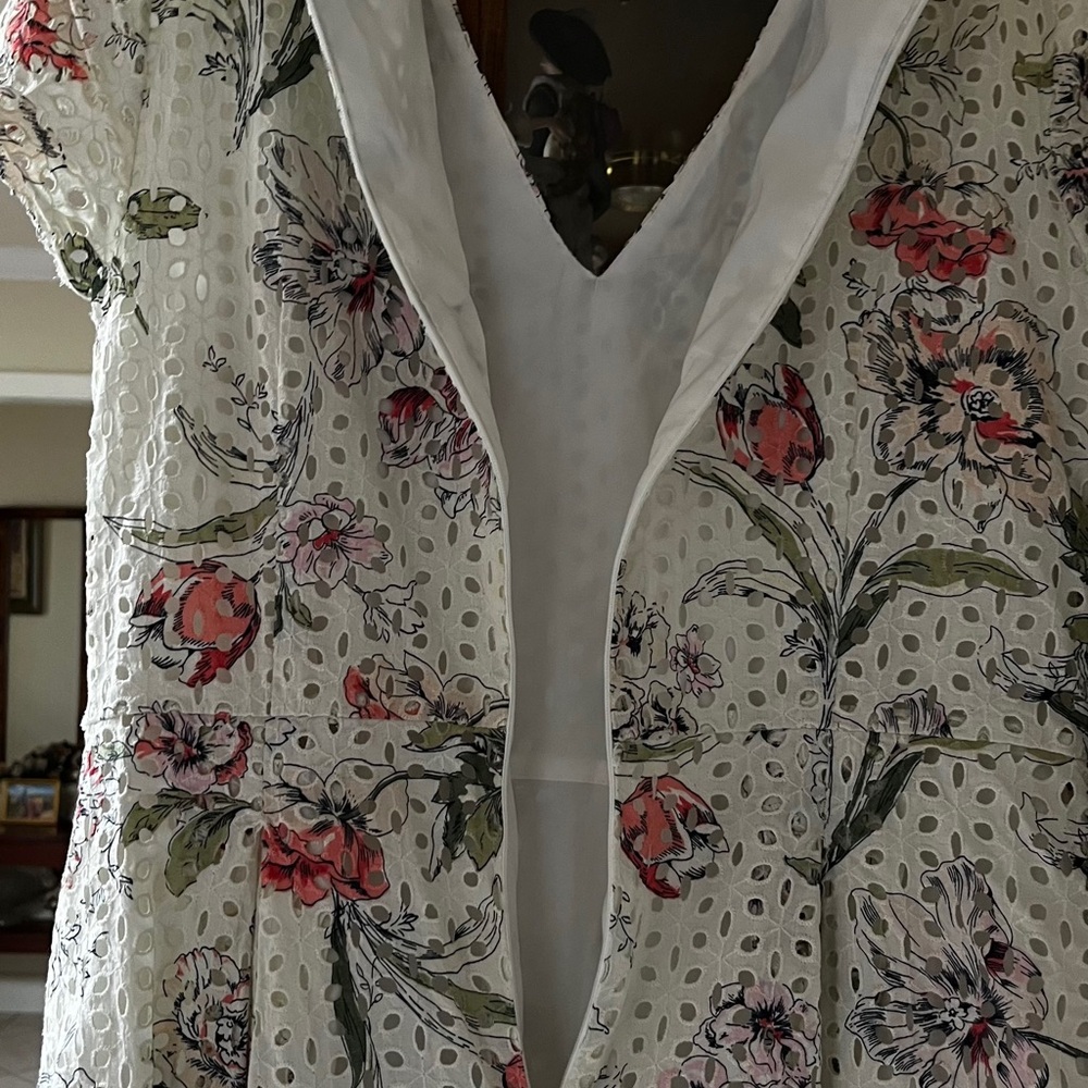 Ann Taylor Cream Floral print Midi Dress- size 10 fit and flair excellent - Picture 9 of 14